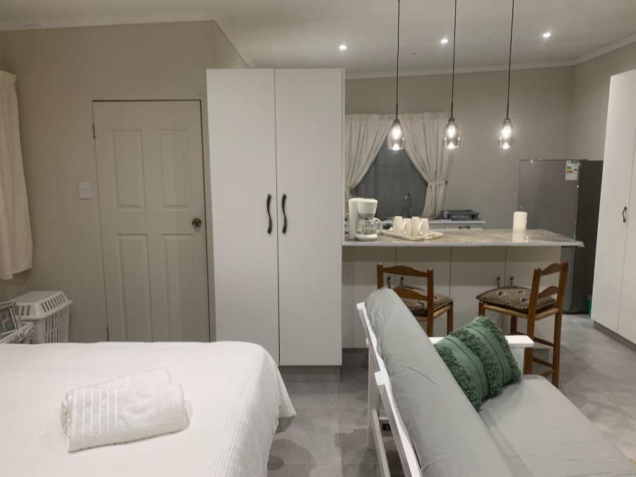 5 Bedroom Property for Sale in Fraaiuitsig Western Cape